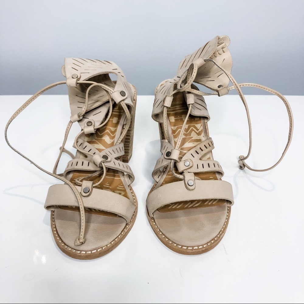 DOLCE VITA | Criss Cross Wrap Chunky Heel Sandals